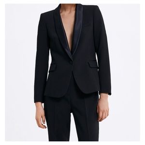 Black blazer / Tuxedo jacket with lapels